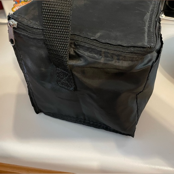 Knoxville Raceway Soft sided 6 pack can cooler - Picture 4 of 6